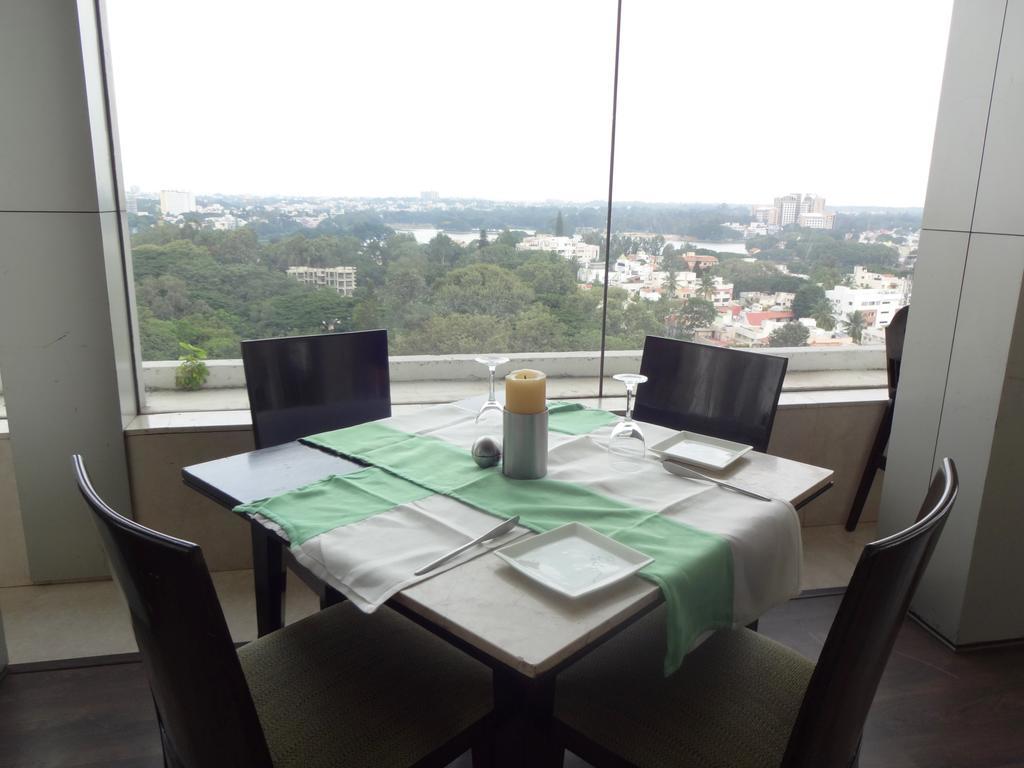 Royal Orchid Central Bangalore, Mg Road Exterior foto