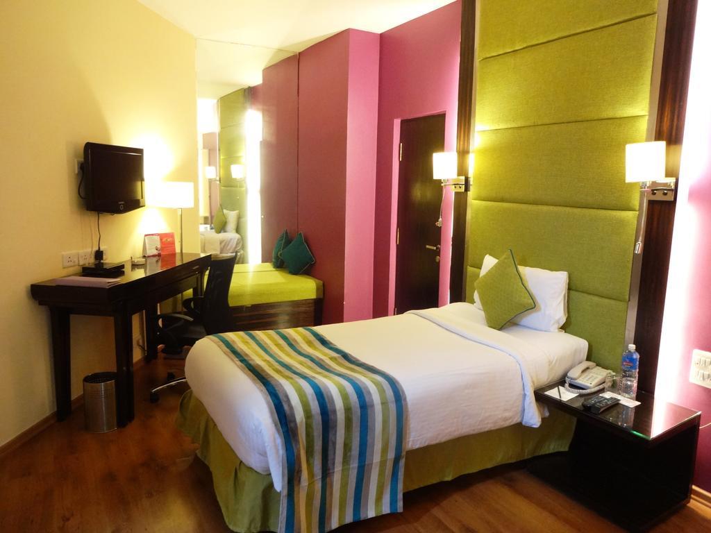 Royal Orchid Central Bangalore, Mg Road Quarto foto