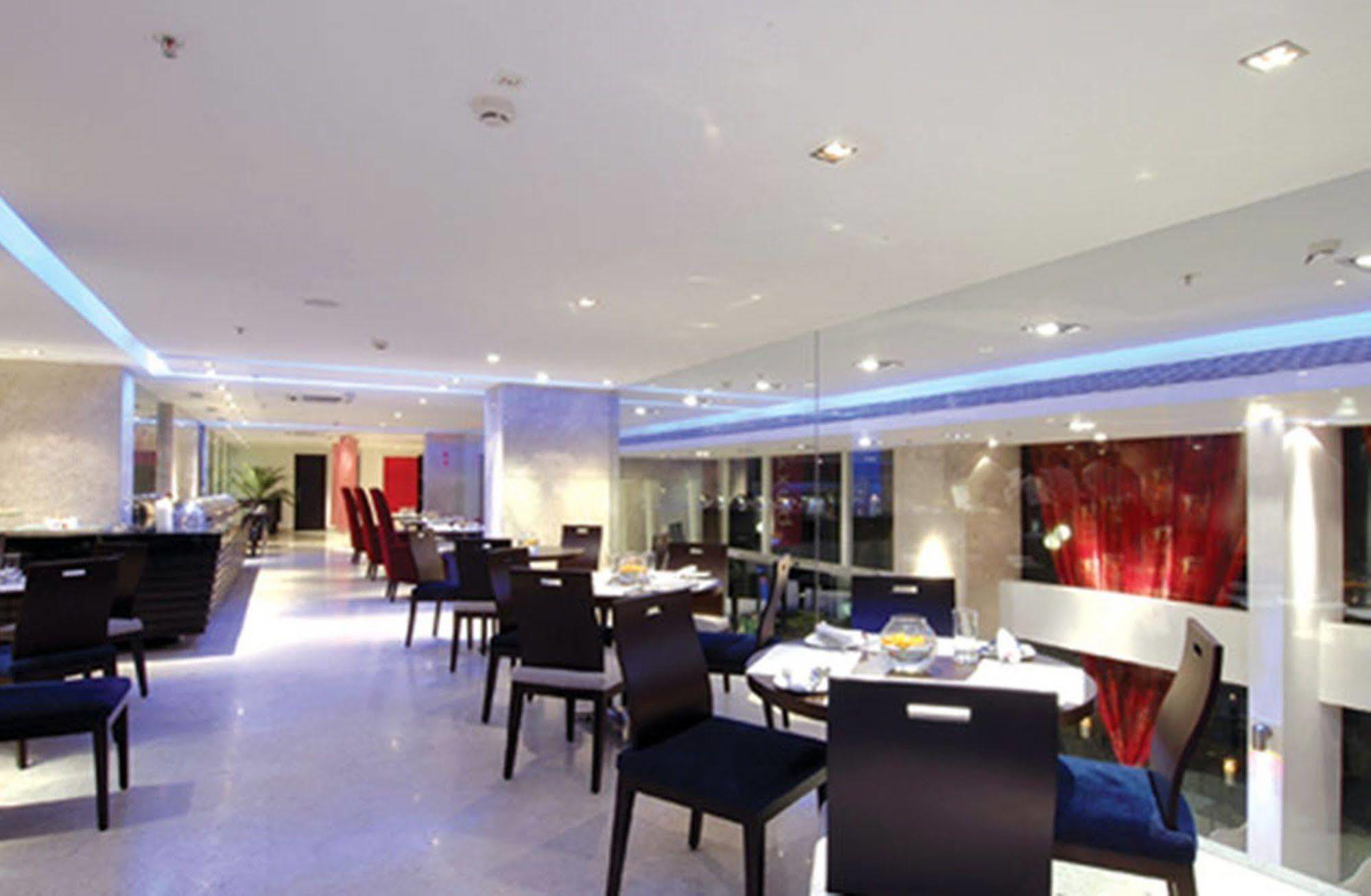 Royal Orchid Central Bangalore, Mg Road Exterior foto